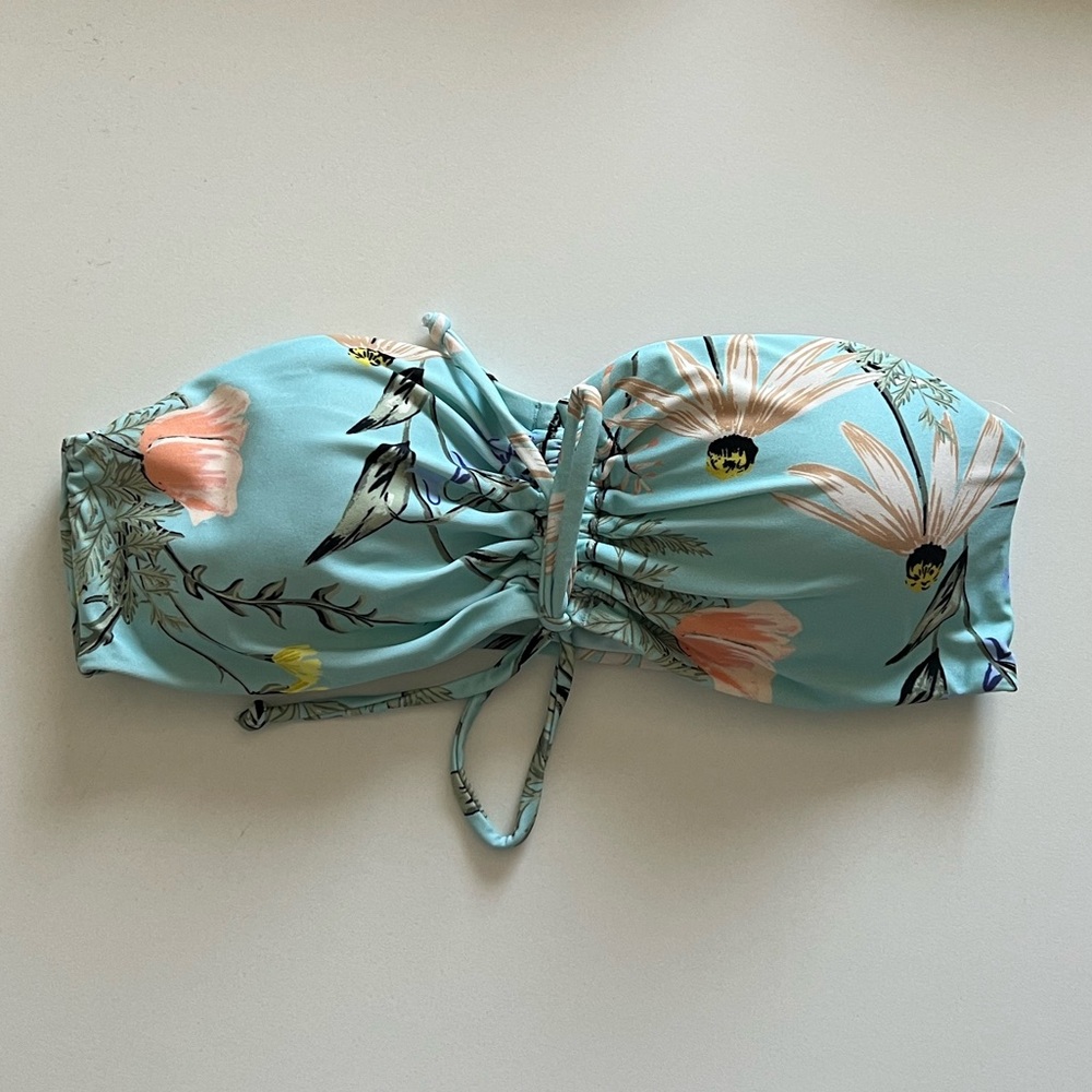 {Amuse Society x Free People} Brand New Hellyfhish Bikini Top